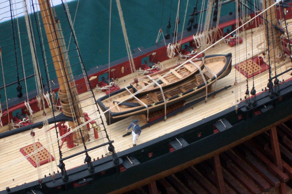 Model of the privateer Prince de Neufchatel - Midship