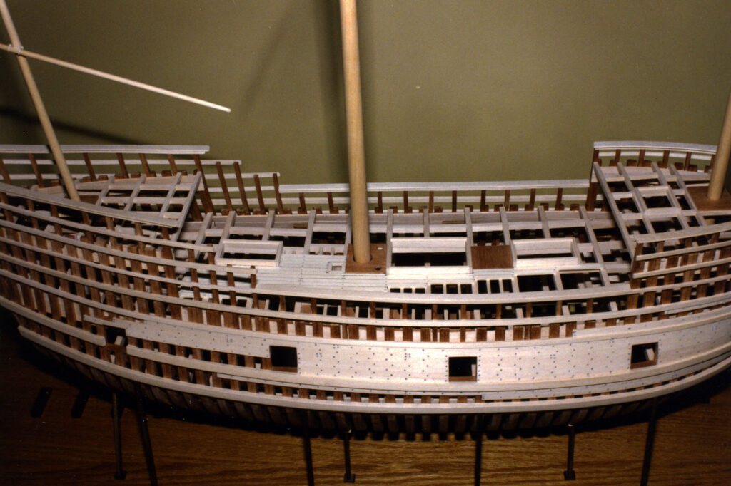 Model of the Viginia Company ship 'Susan Constant' - midship