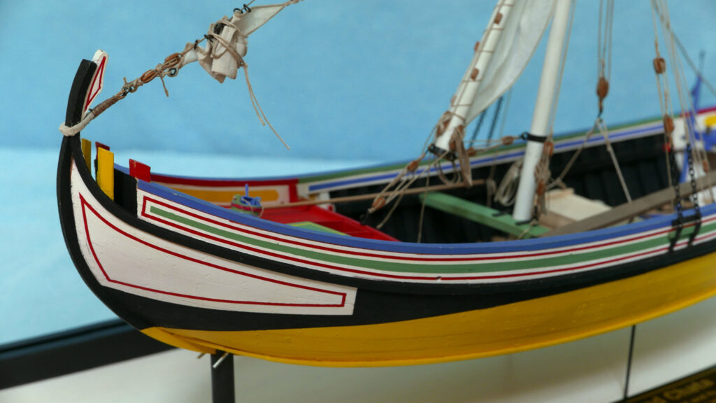 Model of a Portuguese Culé - port bow