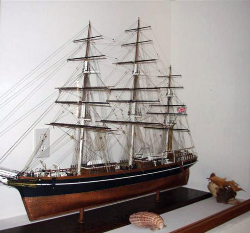 Model of Cutty Sark - From port bow