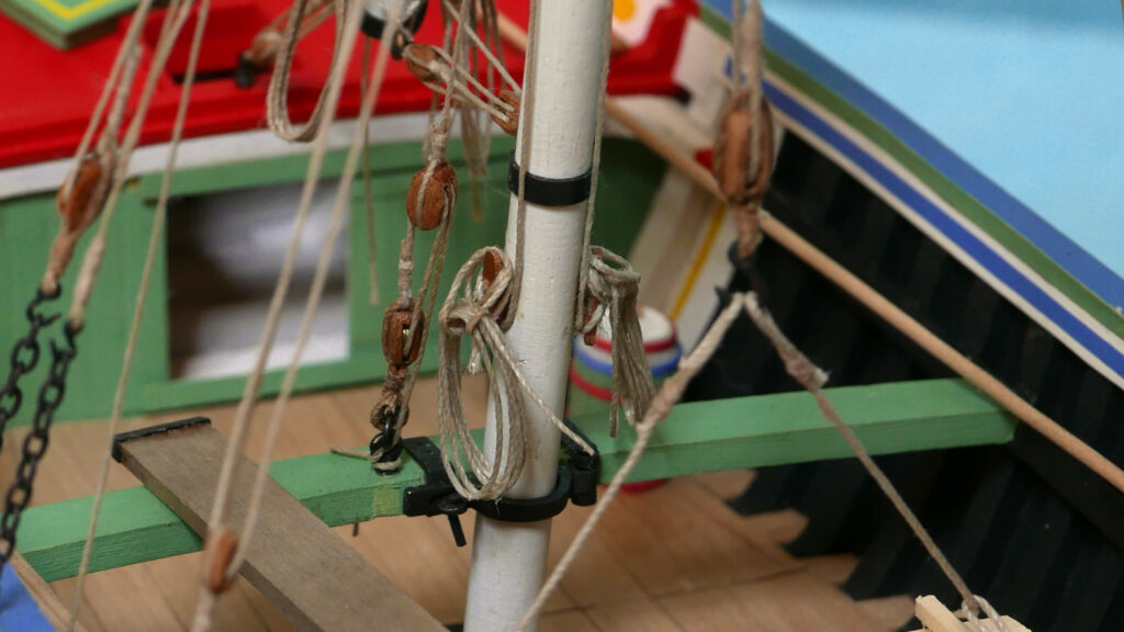 Model of a Portuguese Culé - mast step, from port aft