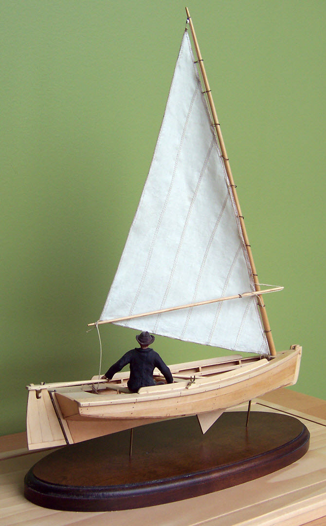 Model of a crabbing skiff - view from starboard quarter