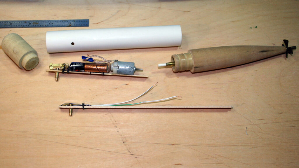 Model of PT 277 - Functioning torpedo assembly